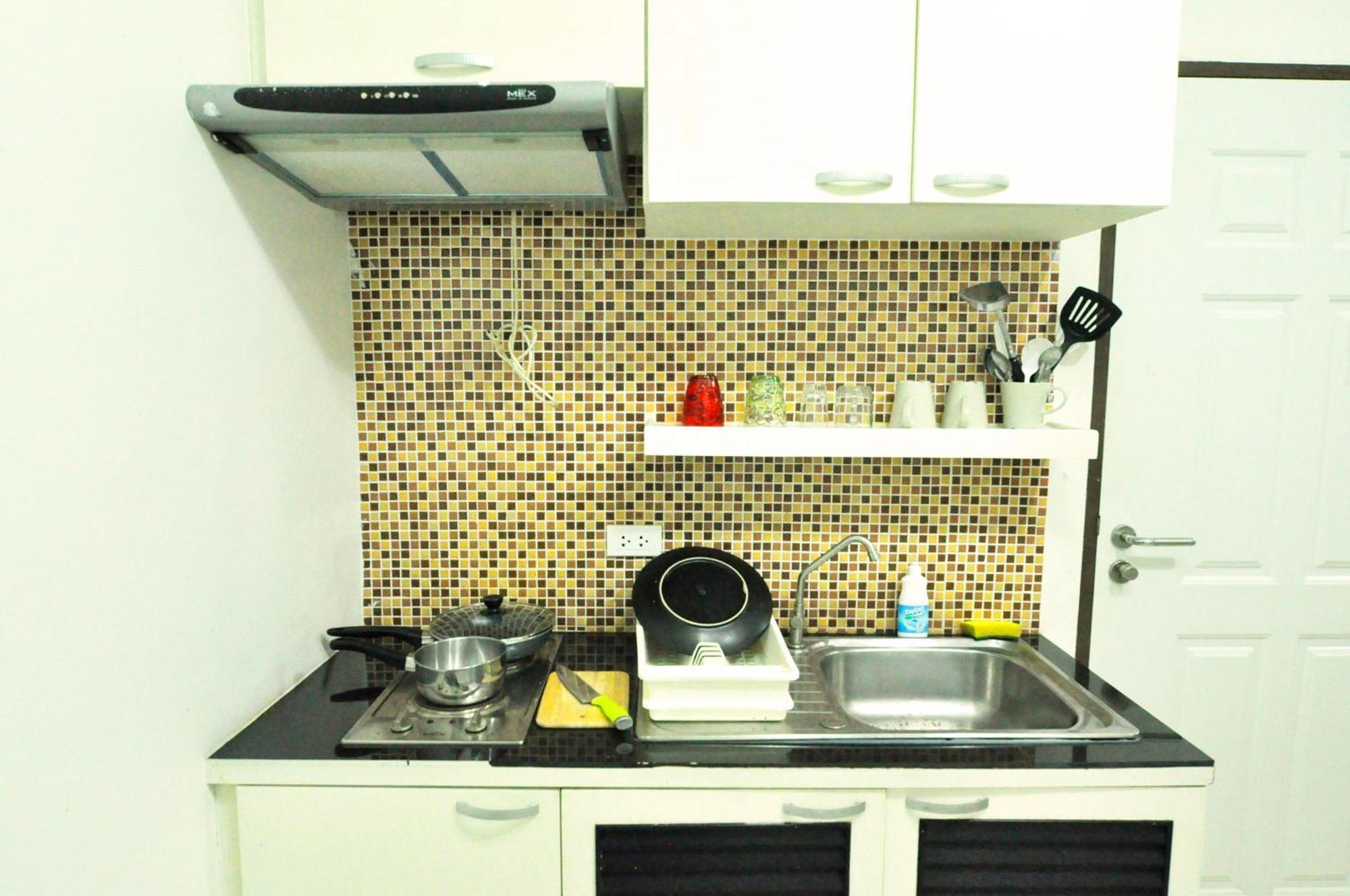 Baan Sabai Rama IV Apartment 曼谷 外观 照片