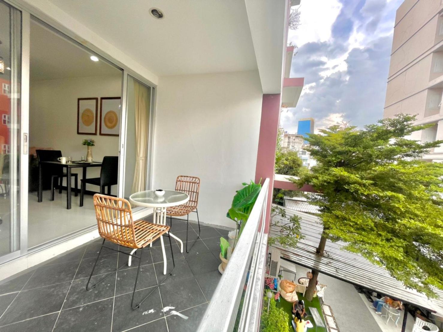 Baan Sabai Rama IV Apartment 曼谷 外观 照片