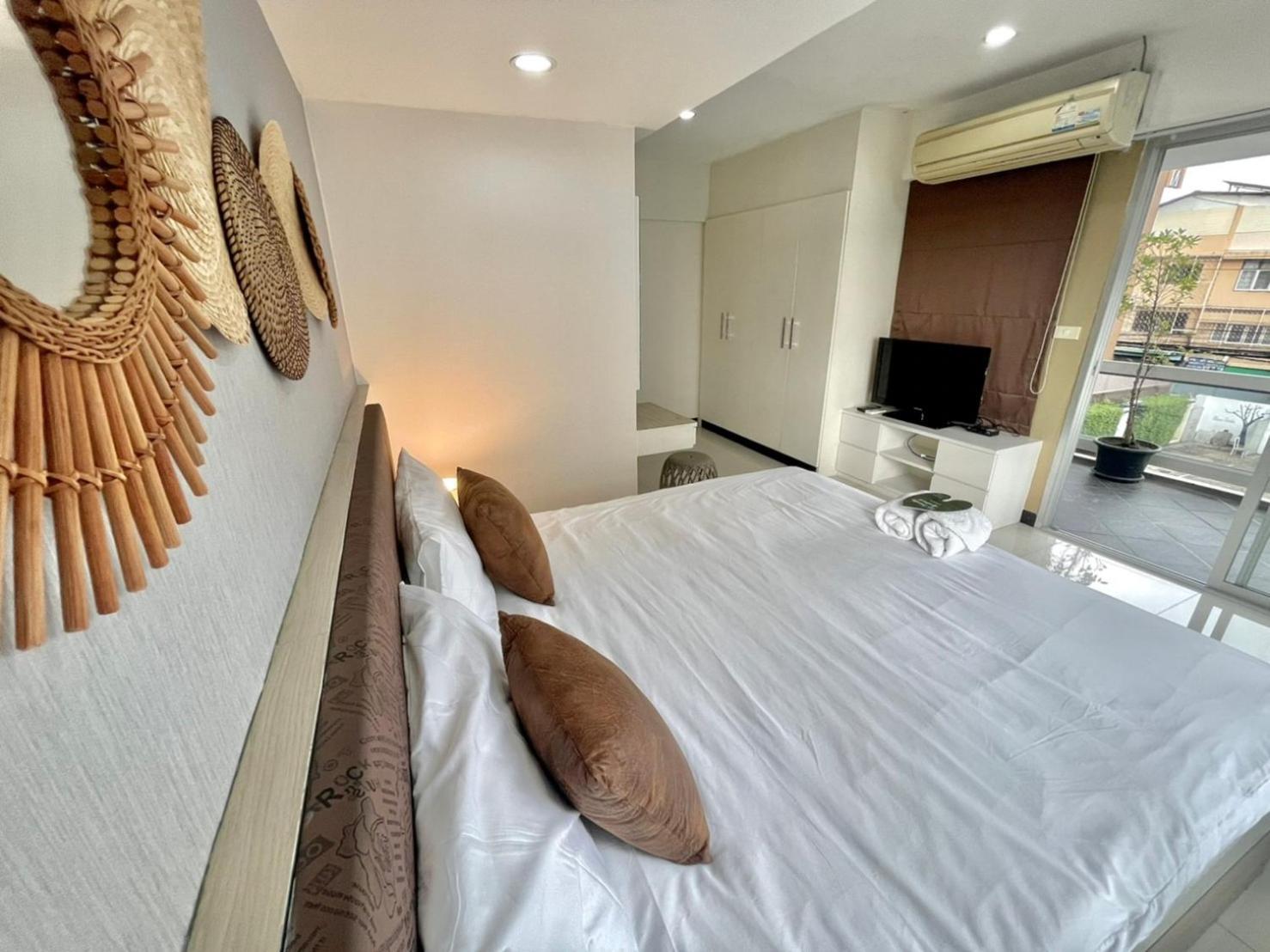 Baan Sabai Rama IV Apartment 曼谷 外观 照片