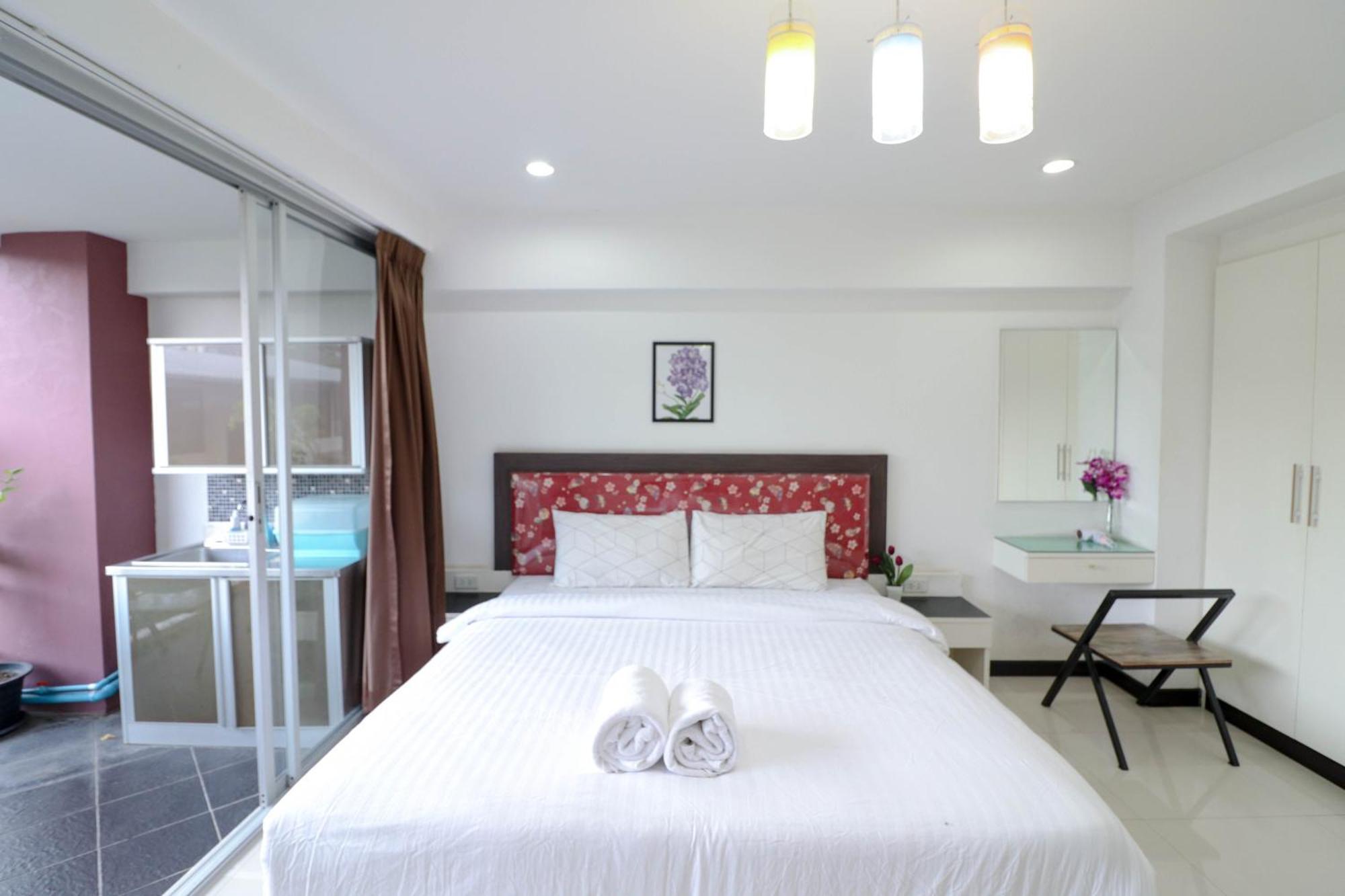 Baan Sabai Rama IV Apartment 曼谷 外观 照片