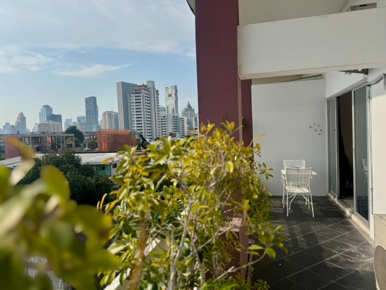 Baan Sabai Rama IV Apartment 曼谷 外观 照片